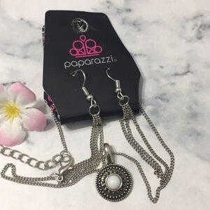 Paparazzi Silver Earring And Necklace Set